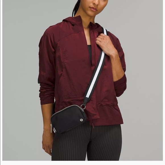 Lululemon Everywhere Crossbody Bag - Picture 2 of 5